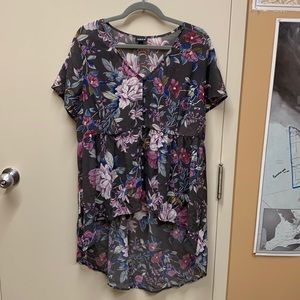 Torrid sz 1 semi-sheer tunic